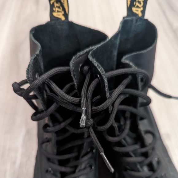 Dr. Marten's 1460 Pascal Virginia leather boots size 6 - Picture 6 of 10